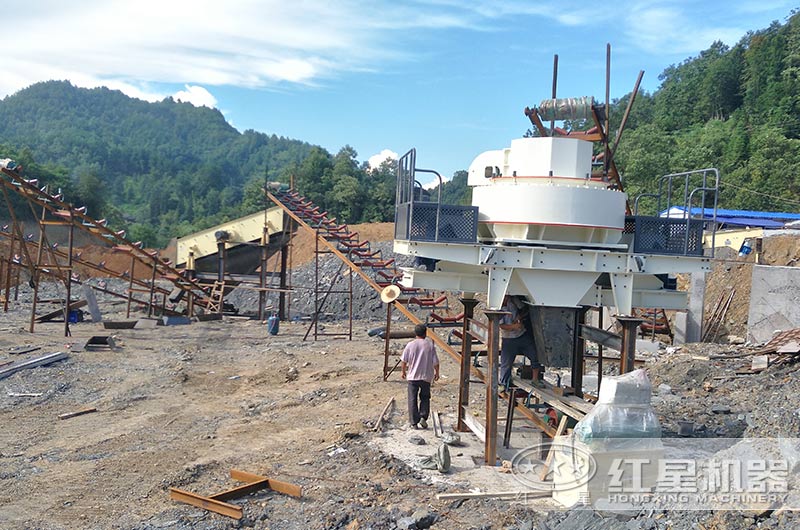 時產100噸石英砂生產搭建現場